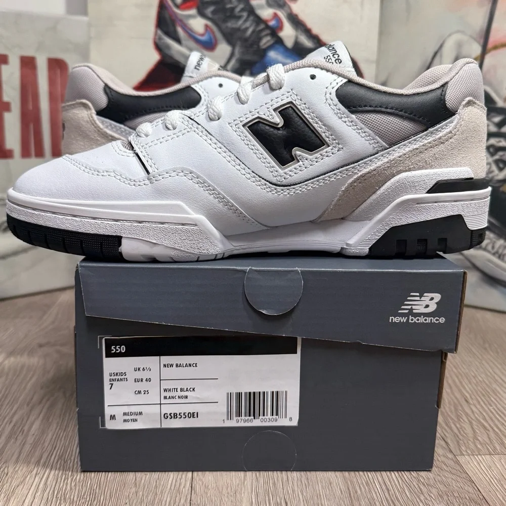 New Balance 550 White Black Casual Sneaker  (GS) Sizes 7Y/8.5W New